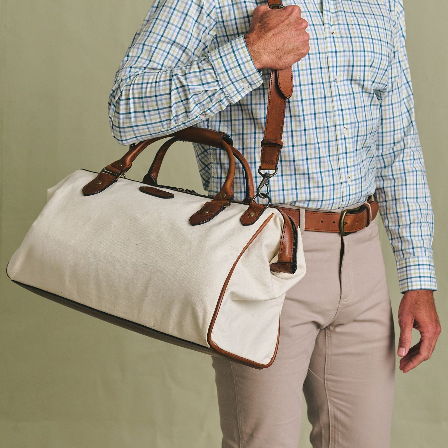 Perdido Canvas Coachman