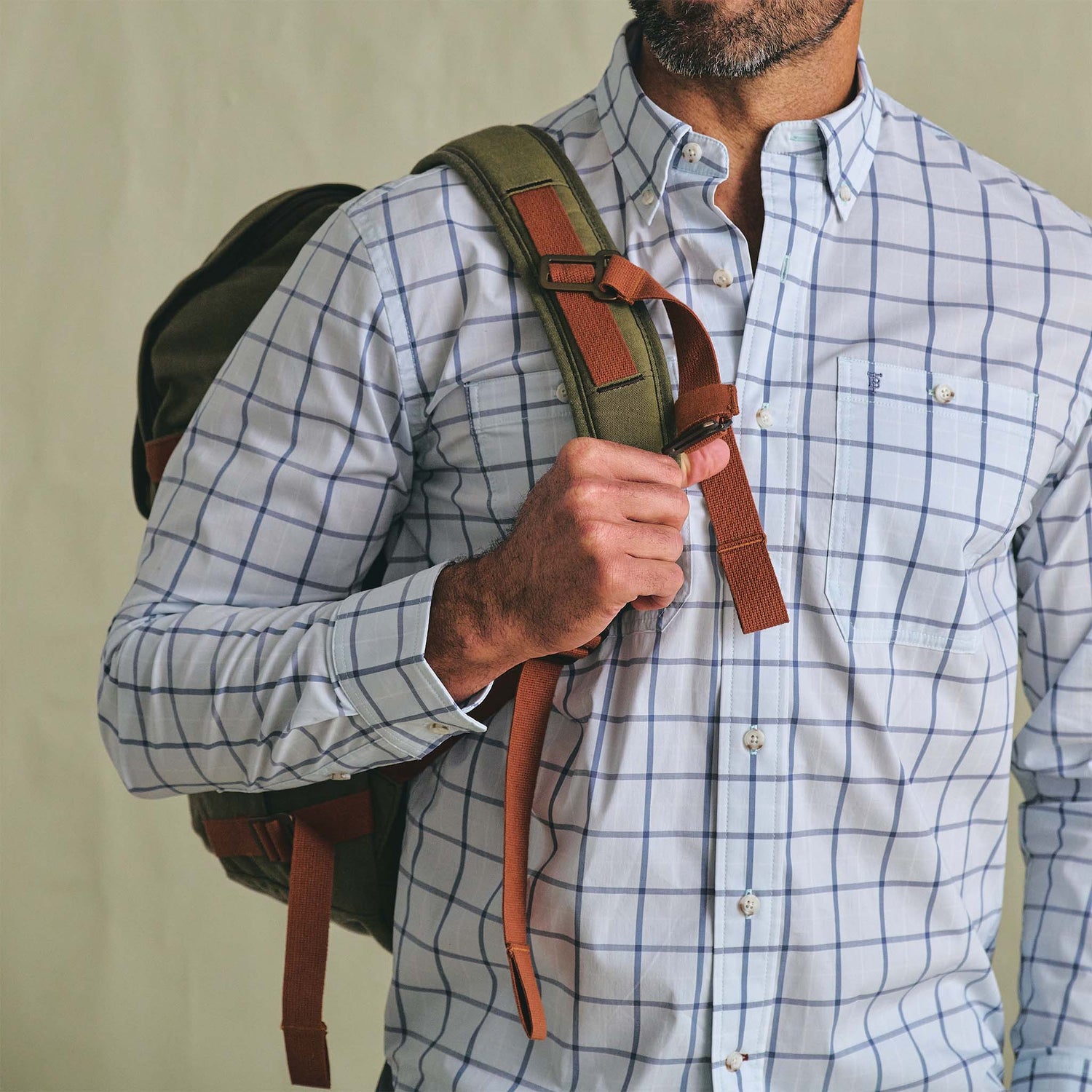backpack with dress shirt Backpack with Dress Shirt Outfits For Men (98 ideas & outfits)