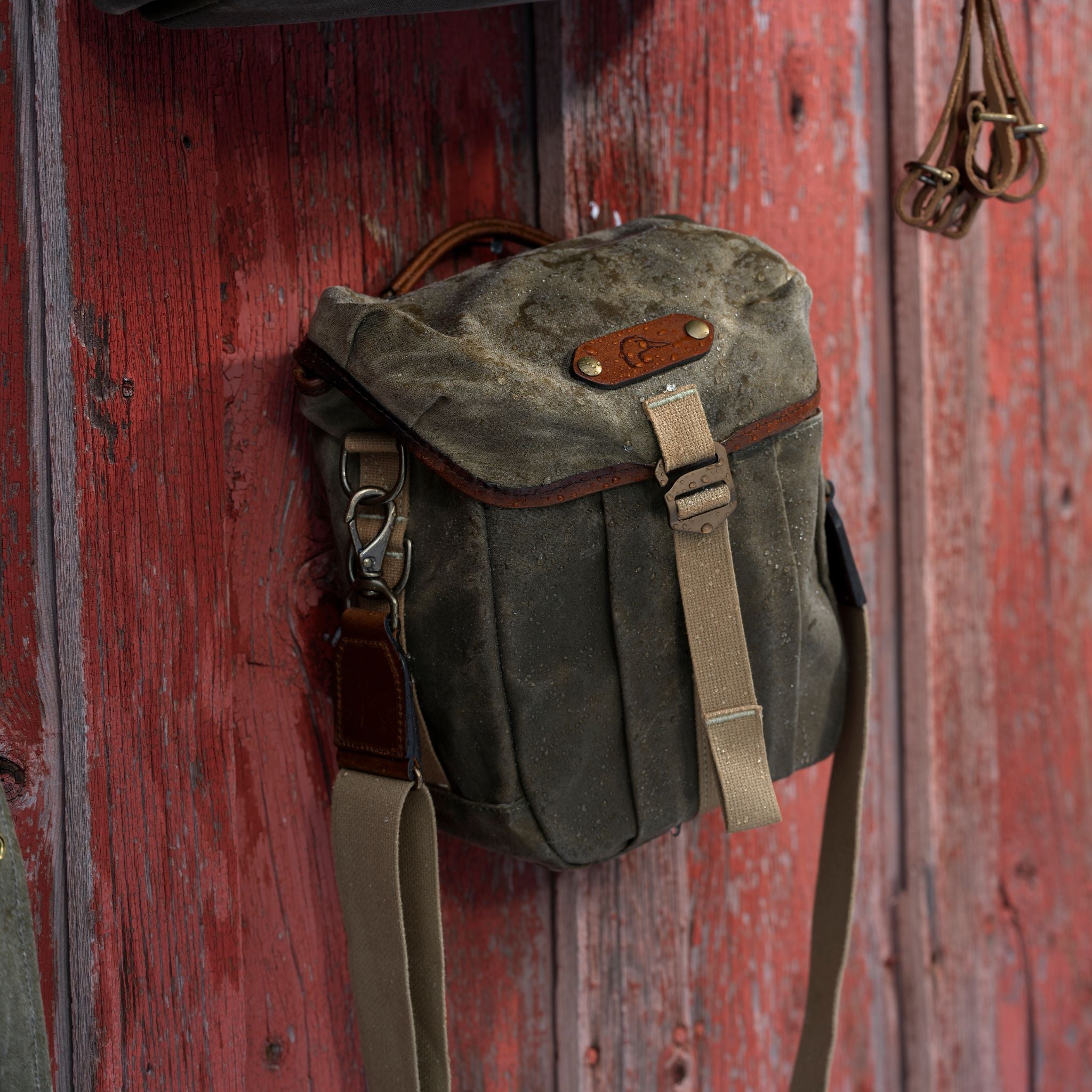 Ducks Unlimited Waxed Canvas Timber Bag - Tom Beckbe