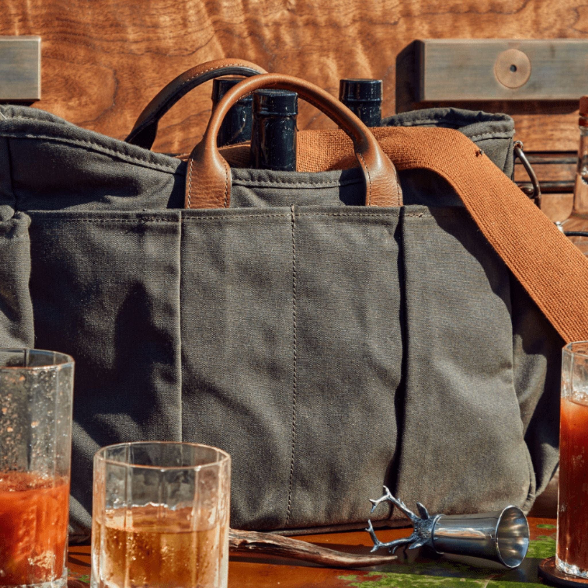 Heritage Waxed Canvas Medium Ice Block Tote Bag | Mission Mercantile –  Mission Mercantile Leather Goods